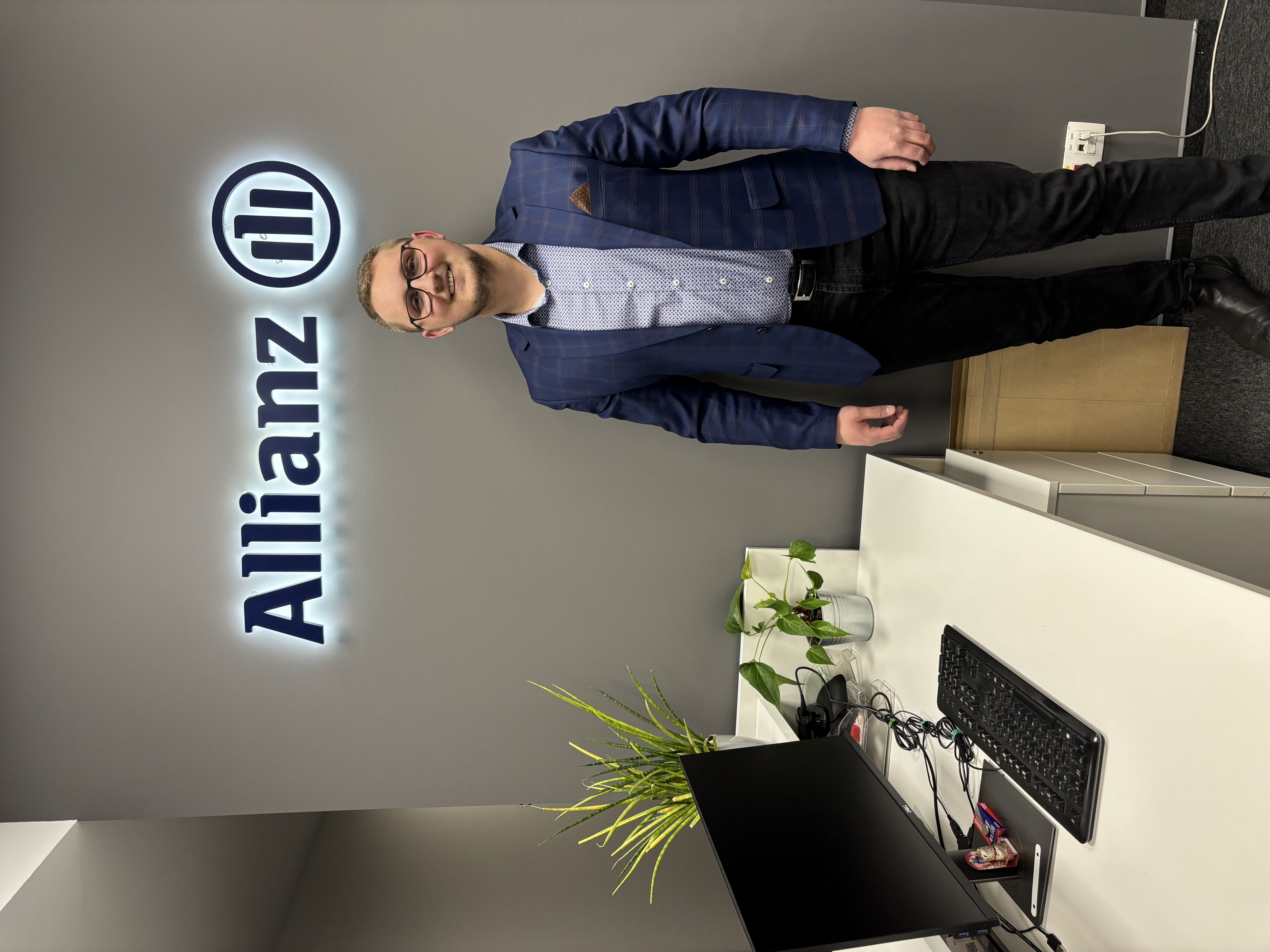 Advisor office setting in Katowice with calm, professional atmosphere